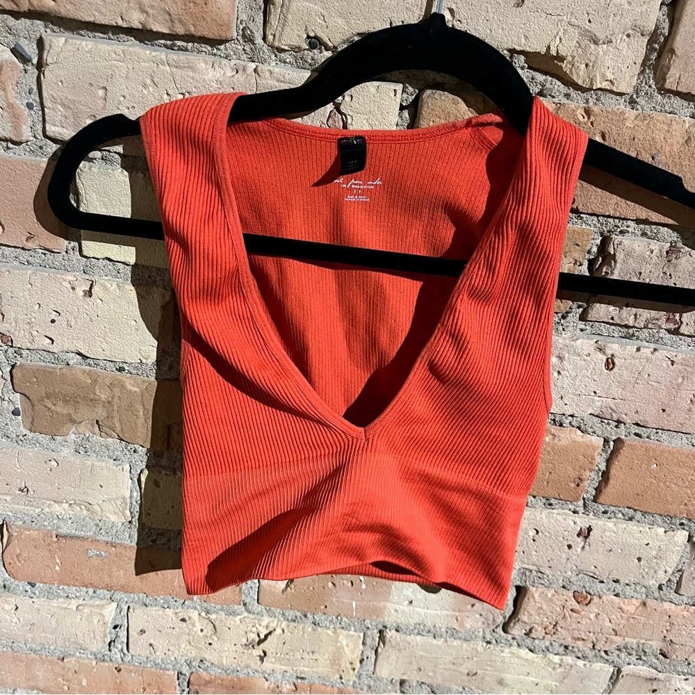 urban outfitters plunge bra crop top size S